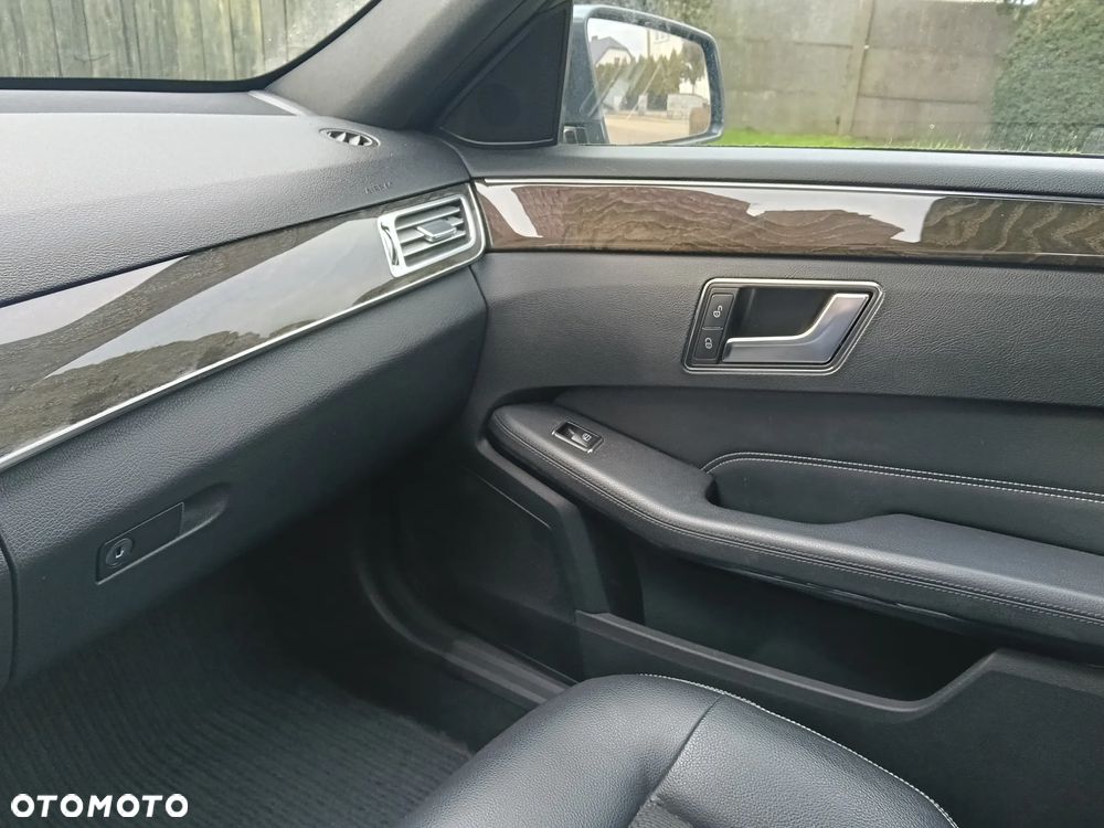Mercedes-Benz Klasa E 220 CDI 7G-TRONIC Avantgarde - 15