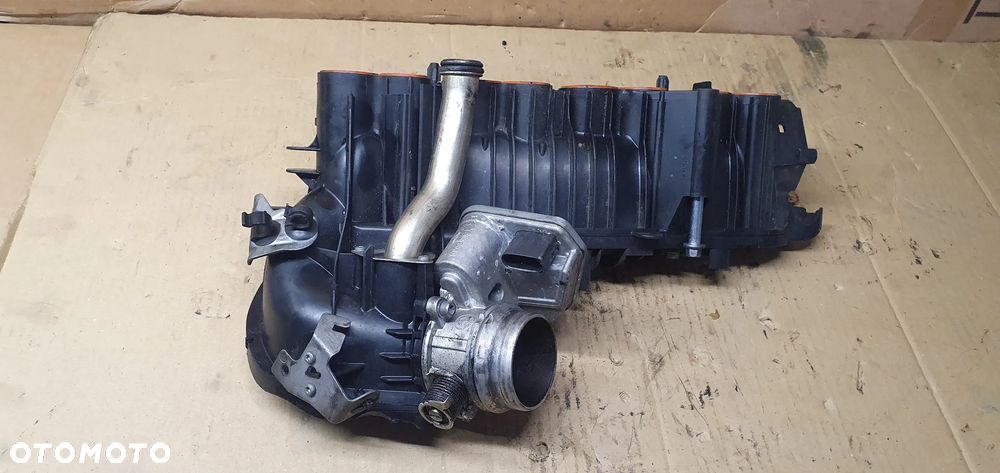 Kolektor ssący przepustnica BMW I E81 E87 Lift 2.0D 7798885 - 5