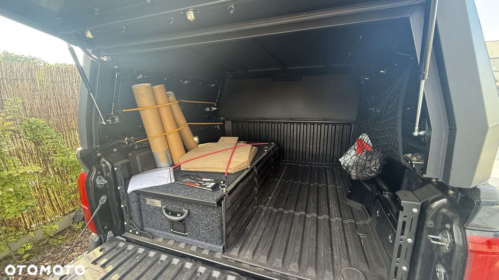Toyota Tacoma - 8