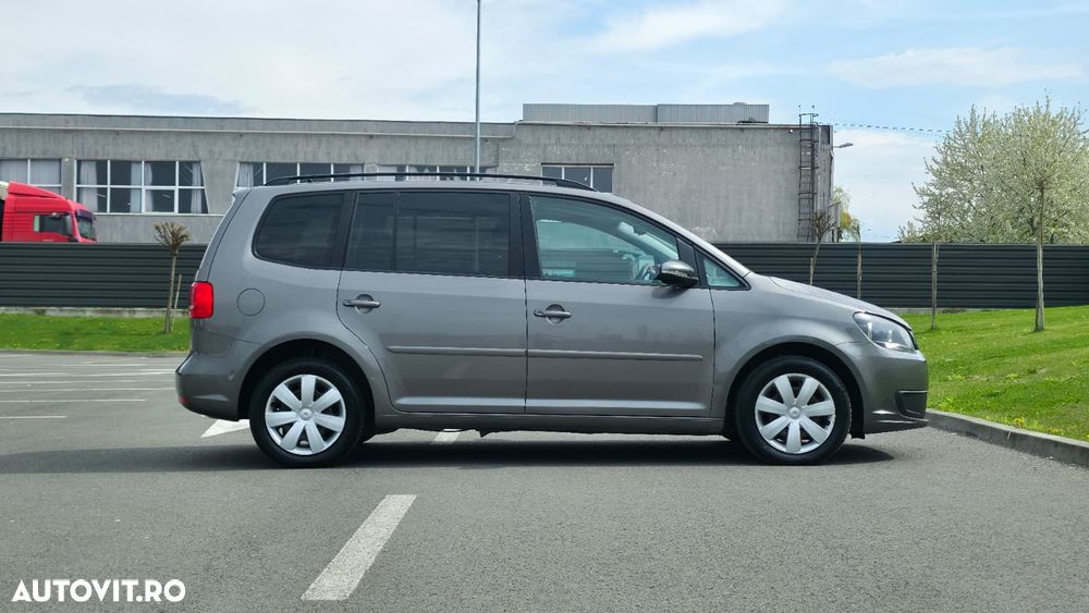 Volkswagen Touran 1.6 TDI DPF Highline - 19