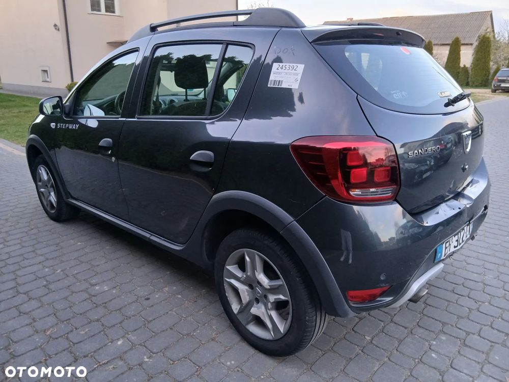 Dacia Sandero Stepway TCe 90 (S&S) Prestige - 4
