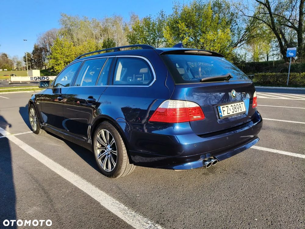 BMW Seria 5 525d - 6