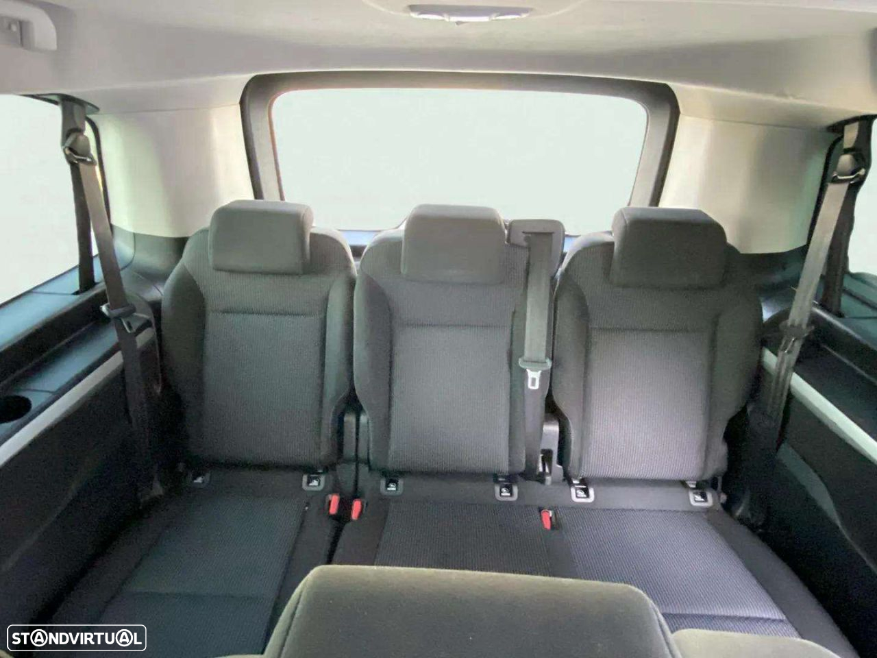 Peugeot Traveller 2.0 BlueHDi L2H1 Business Standard EAT8 - 20