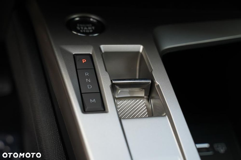 Peugeot 408 1.2 PureTech mHEV Allure S&S e-DSC6 - 21