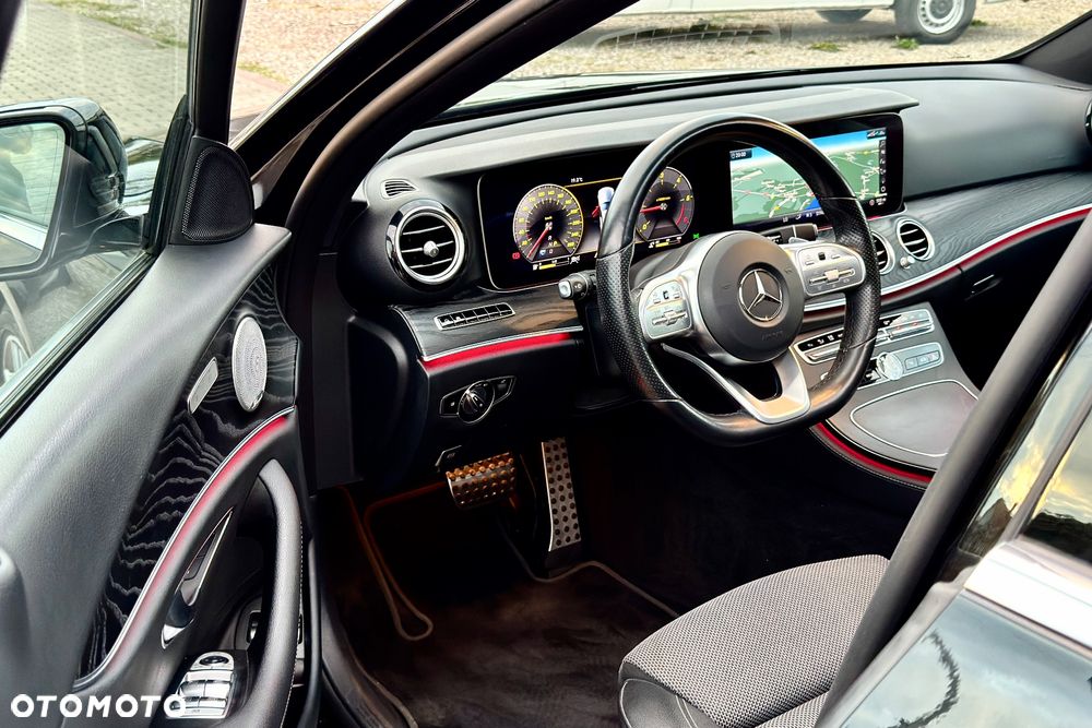 Mercedes-Benz Klasa E 300 d 9G-TRONIC AMG Line - 8