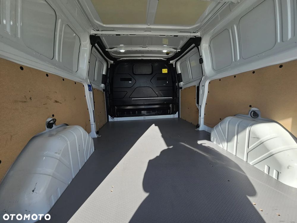 Ford Transit Custom - 23
