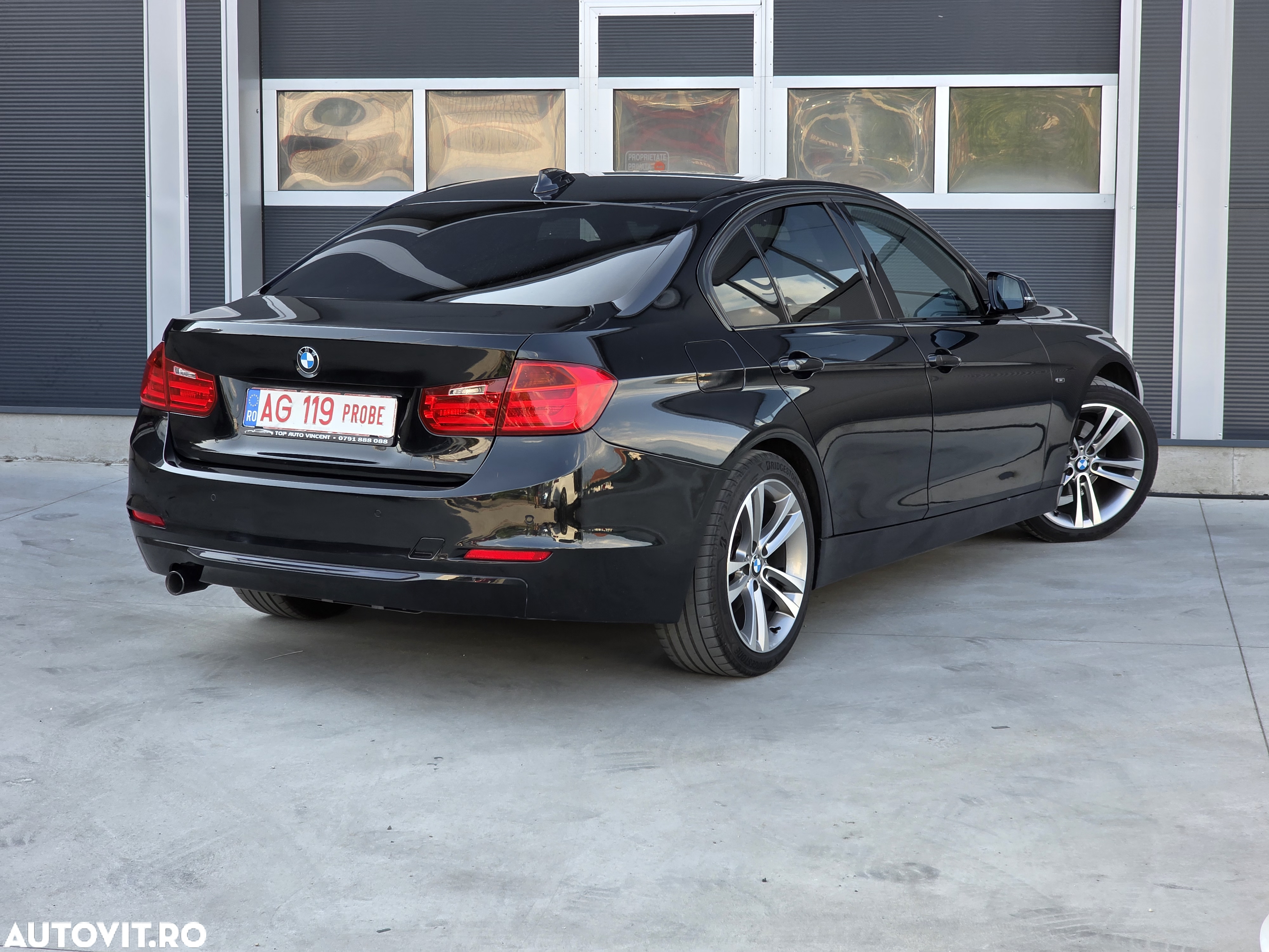 BMW Seria 3 320d Aut. Sport Line - 6