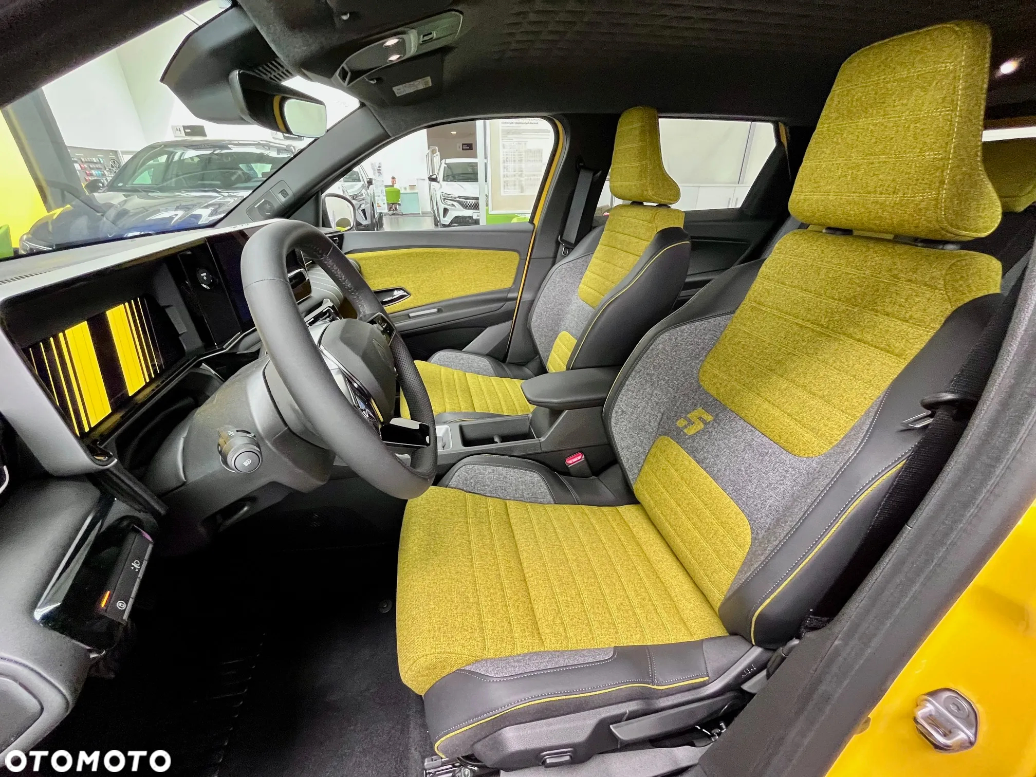 Renault 5 52kWh Comfort Range Iconic Cinq - 11