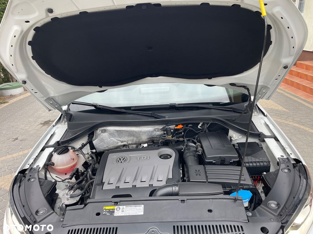 Volkswagen Tiguan 2.0 TDI 4Mot Perfectline R-Style - 38