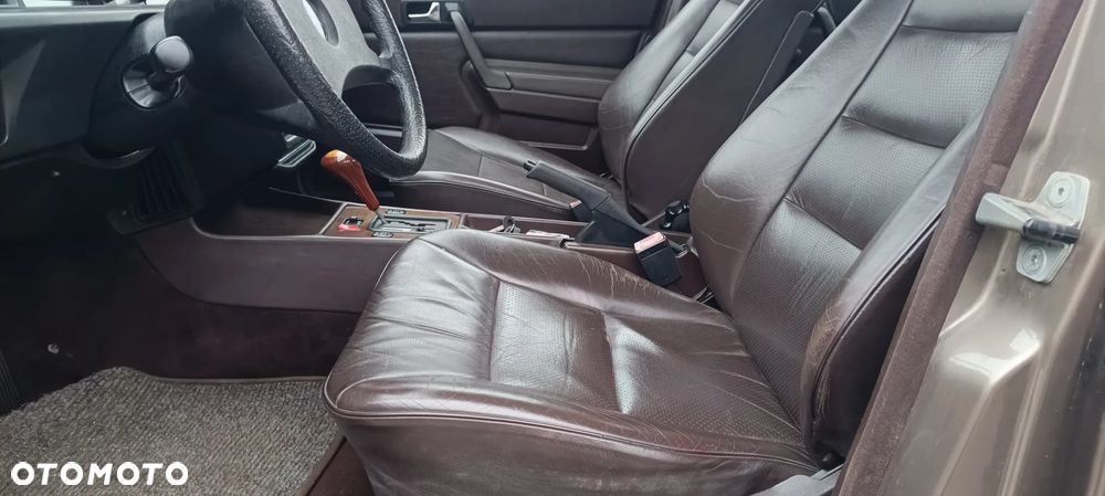 Mercedes-Benz W201 (190) - 20