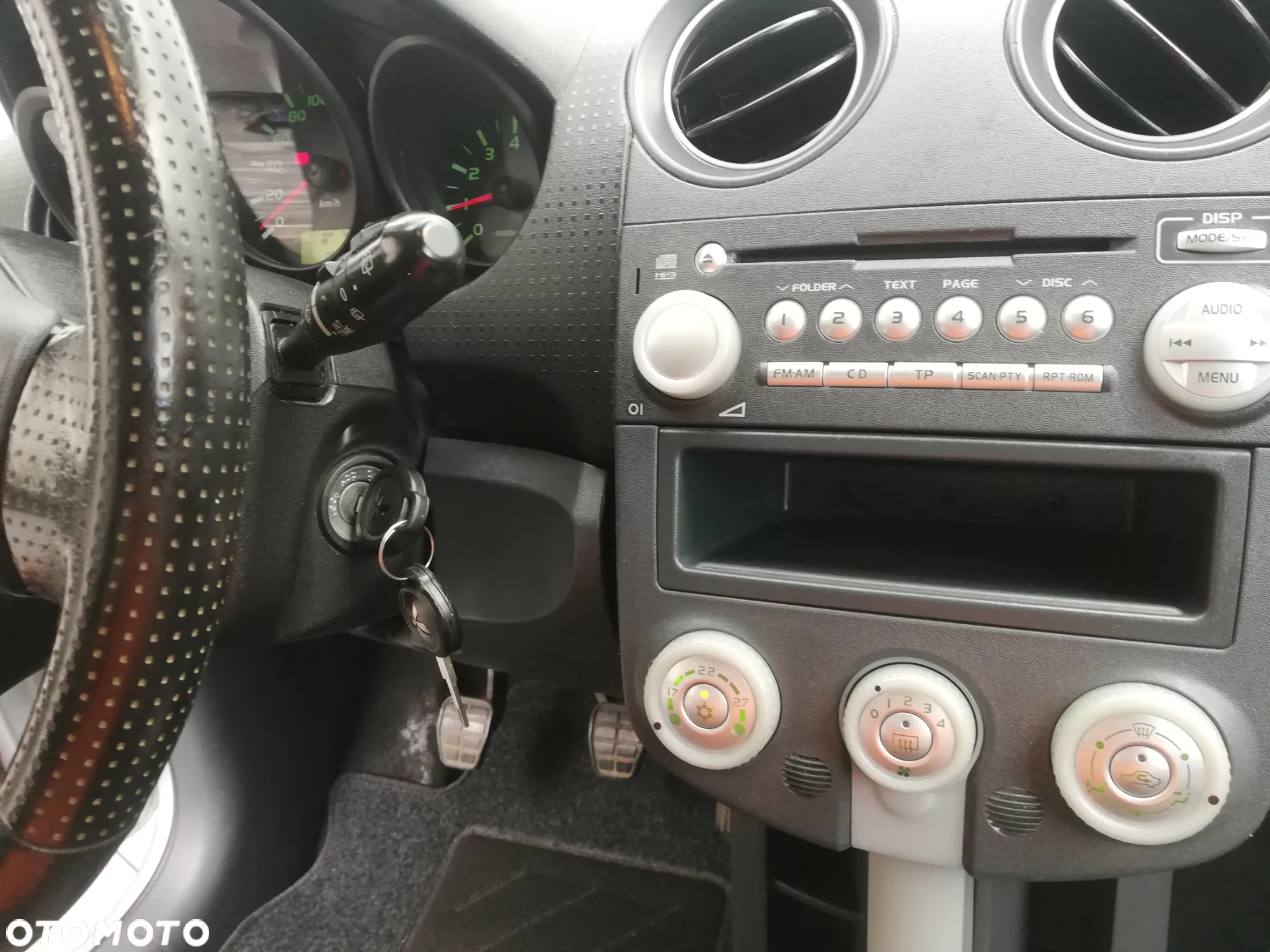 Mitsubishi Colt 1.3 Inform Edition Gold - 32