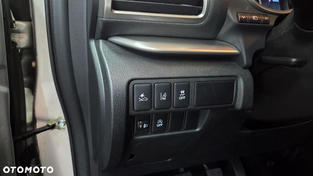 Mitsubishi Eclipse Cross 1.5 T GPF Invite Plus - 24