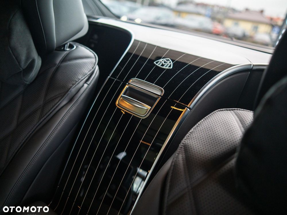 Mercedes-Benz Klasa S - 21