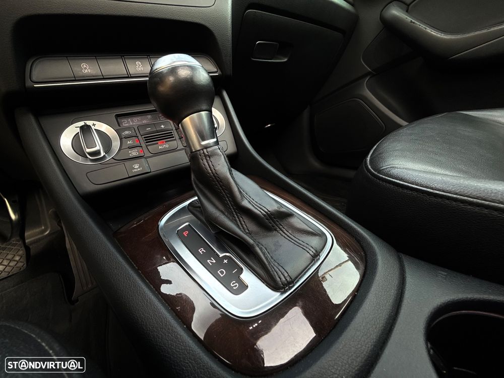 Audi Q3 2.0 TDI quattro S-tronic - 28