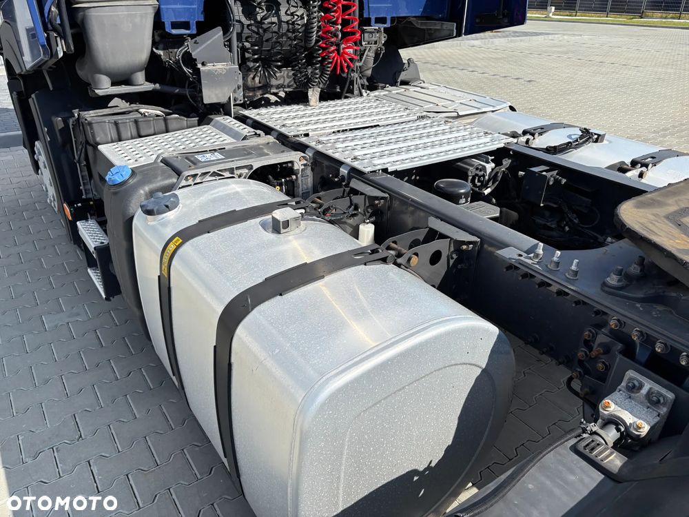 Renault T440 - 8
