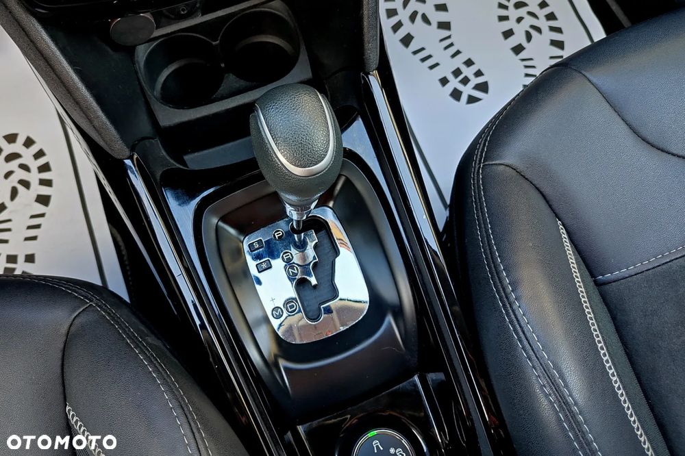 Peugeot 2008 PureTech 110 Stop&Start EAT6 Crossway - 11