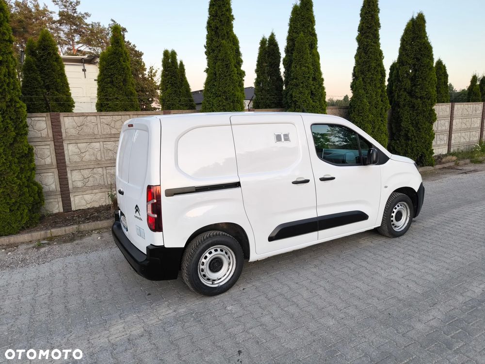 Citroën BERLINGO - 11