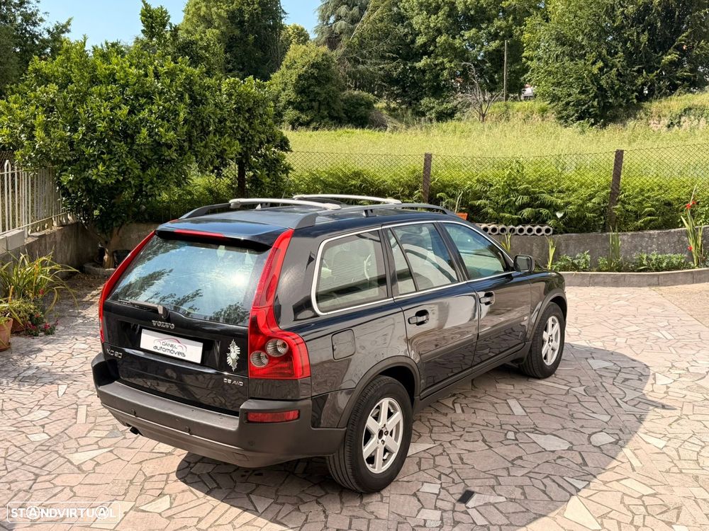 Volvo XC 90 2.4 D5 7L Nivel 2 Auto. - 2