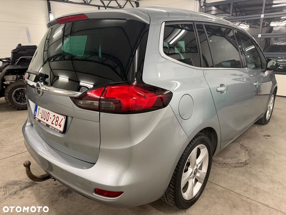 Opel Zafira - 25