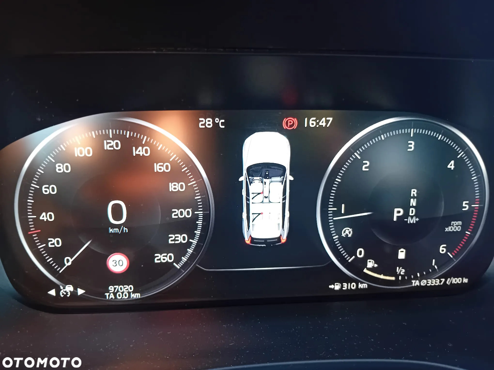 Volvo XC 60 D4 AWD R-Design - 26