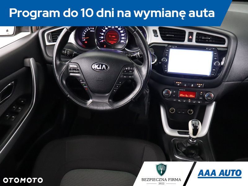 Kia Ceed - 9