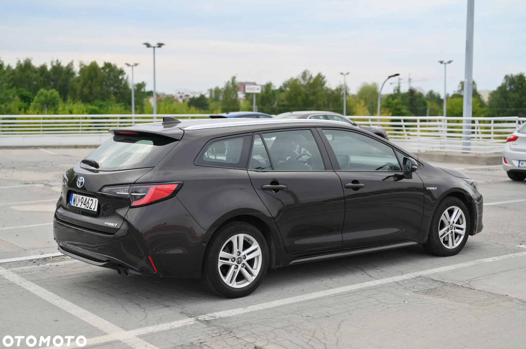 Toyota Corolla 2.0 Hybrid Comfort - 2