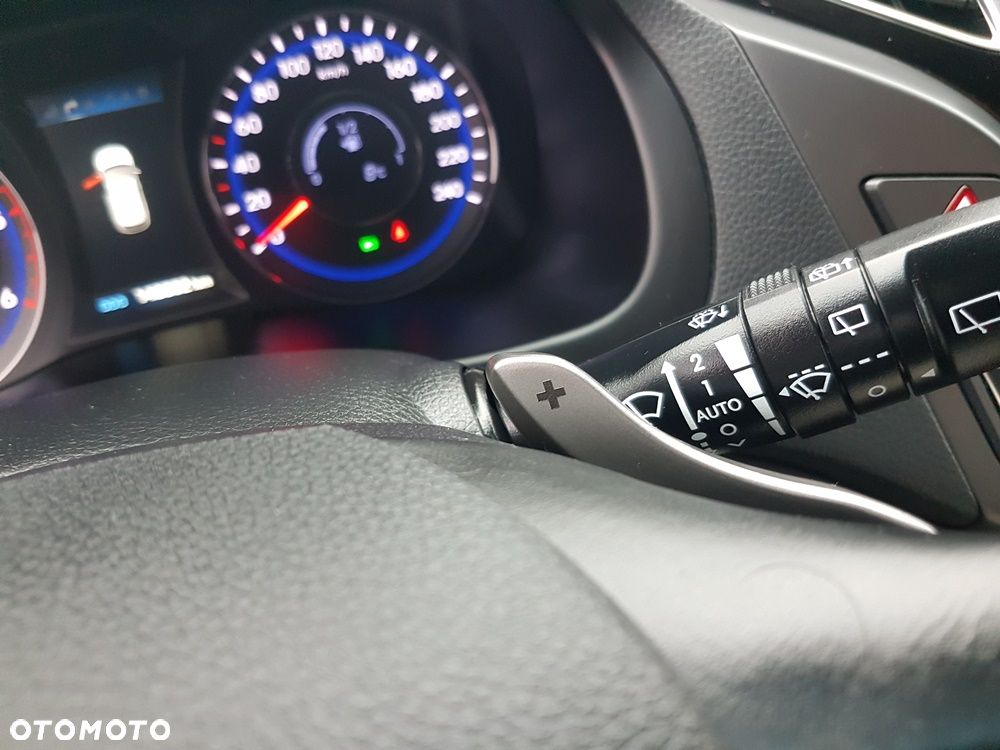 Hyundai i40 Kombi blue 1.6 CRDi DCT Space Plus - 18