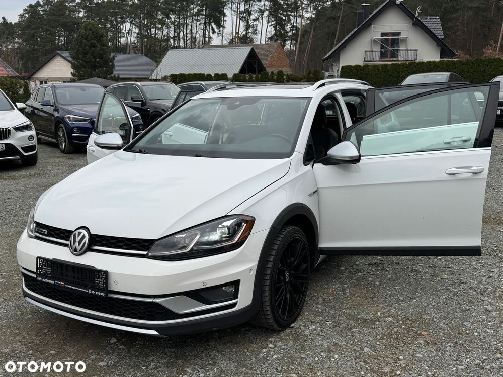 Volkswagen Golf - 38