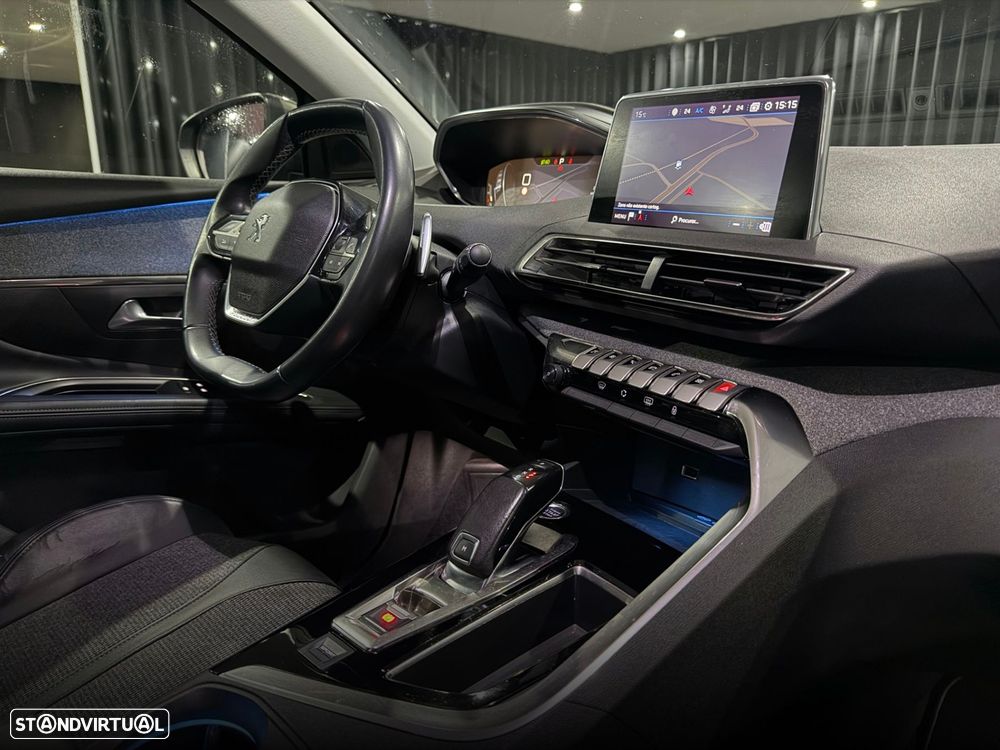 Peugeot 5008 1.5 BlueHDi Allure Pack EAT8 - 34