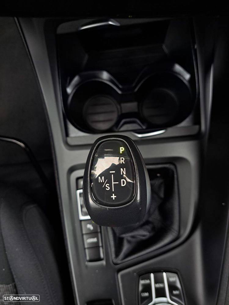 BMW X1 25 e xDrive Corporate Edition - 12