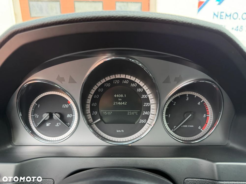 Mercedes-Benz Klasa C 220 CDI DPF BlueEFFICIENCY SPORT EDITION - 18