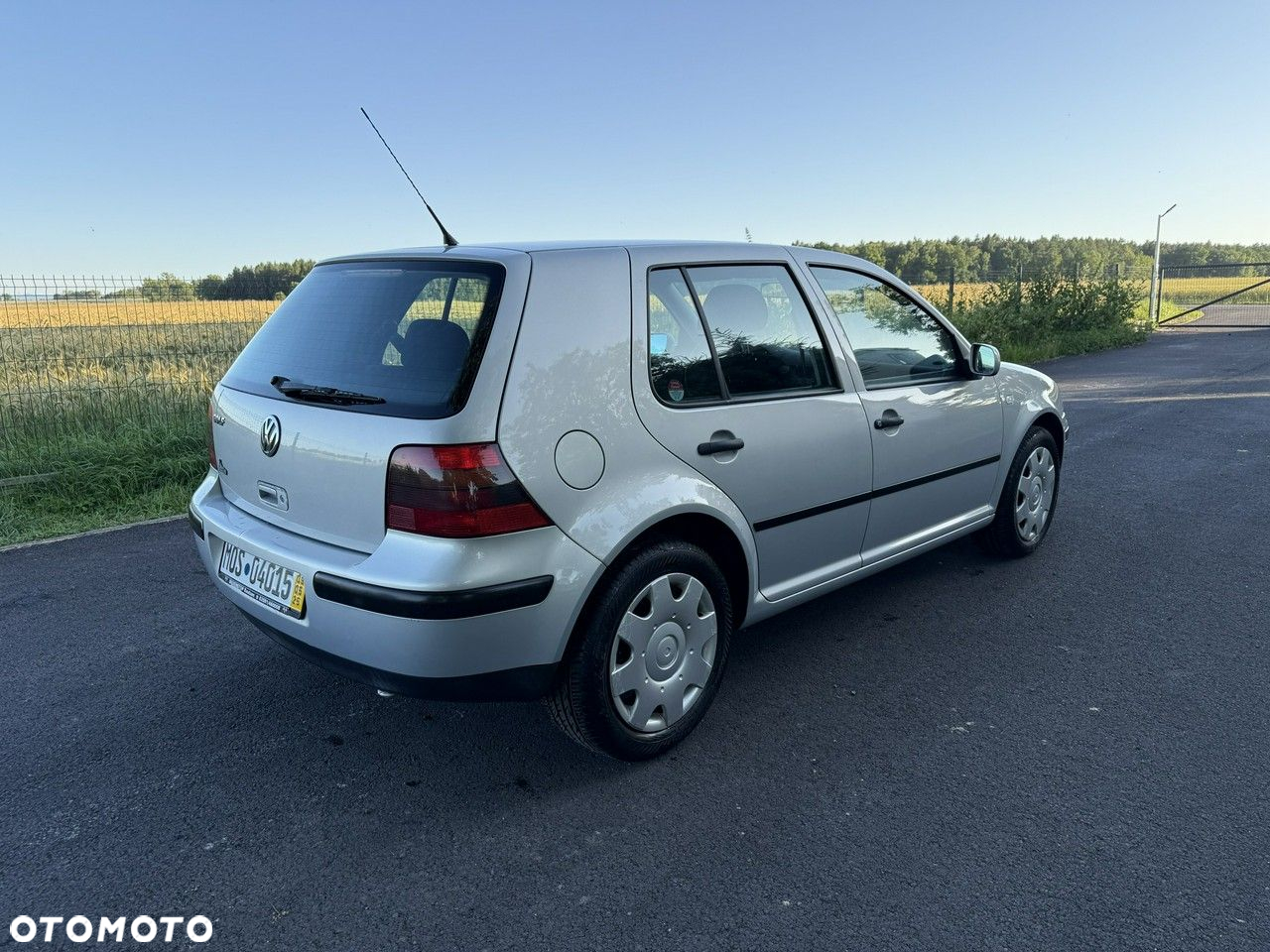 Volkswagen Golf 1.4 Comfortline - 4