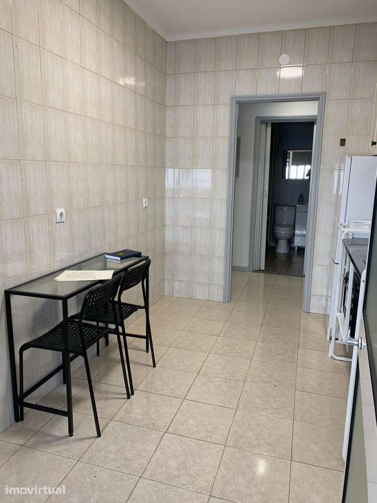 Apartamento T0+1 mobilado e equipado, em Canidelo, Vila Nova Gaia - Grande imagem: 3/11