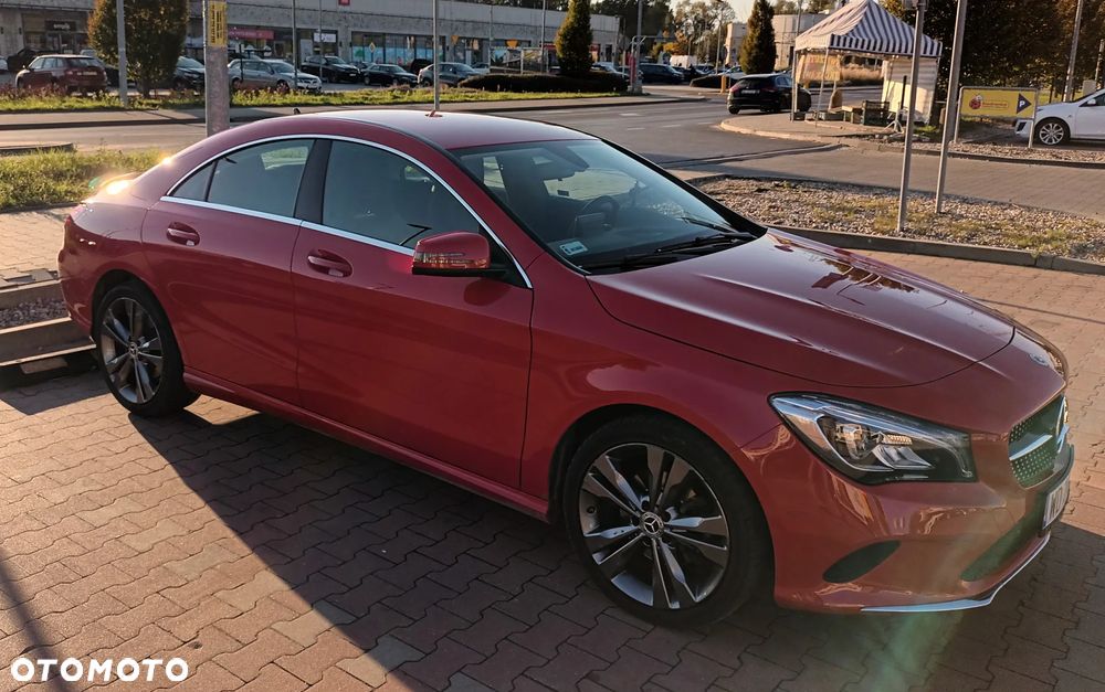 Mercedes-Benz CLA 200 7G-DCT Urban - 5