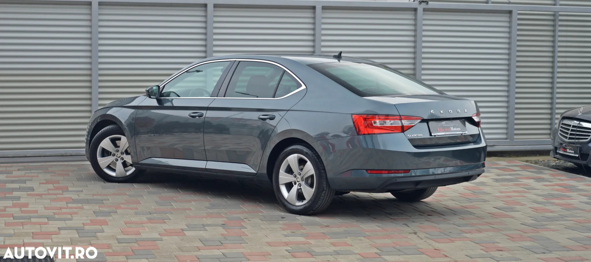 Skoda Superb 2.0 TDI DSG Active - 13