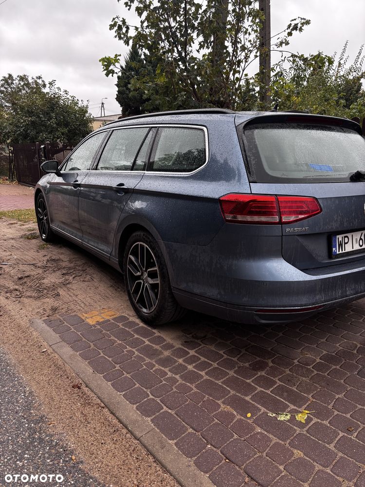 Volkswagen Passat - 5