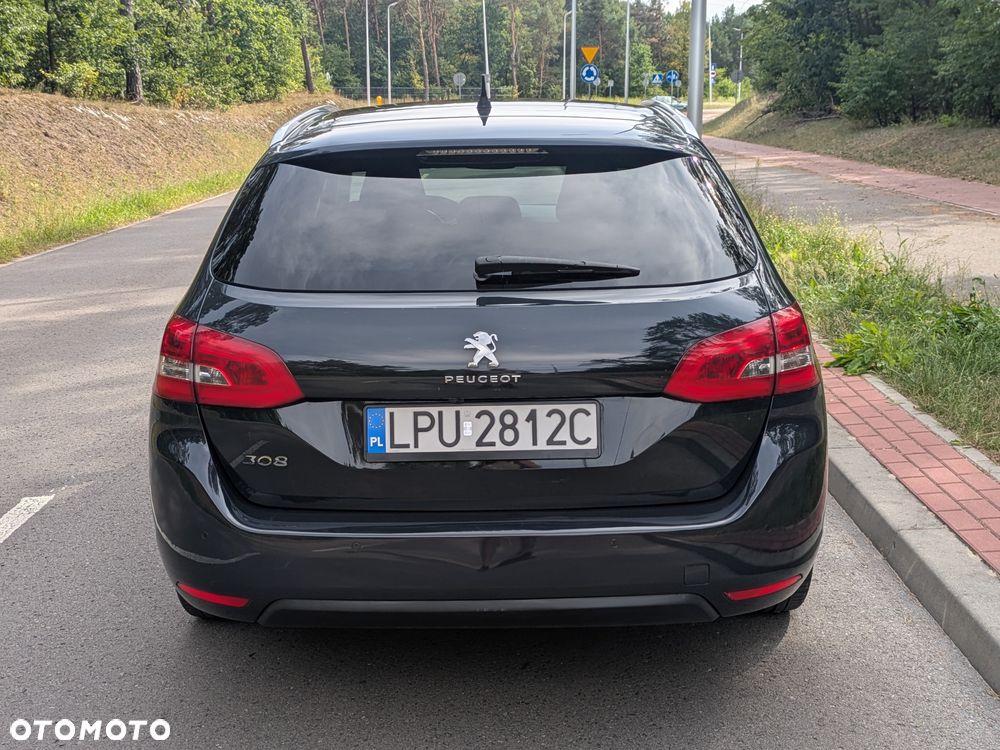 Peugeot 308 BlueHDi FAP 150 Stop&Start Automatik Allure - 9