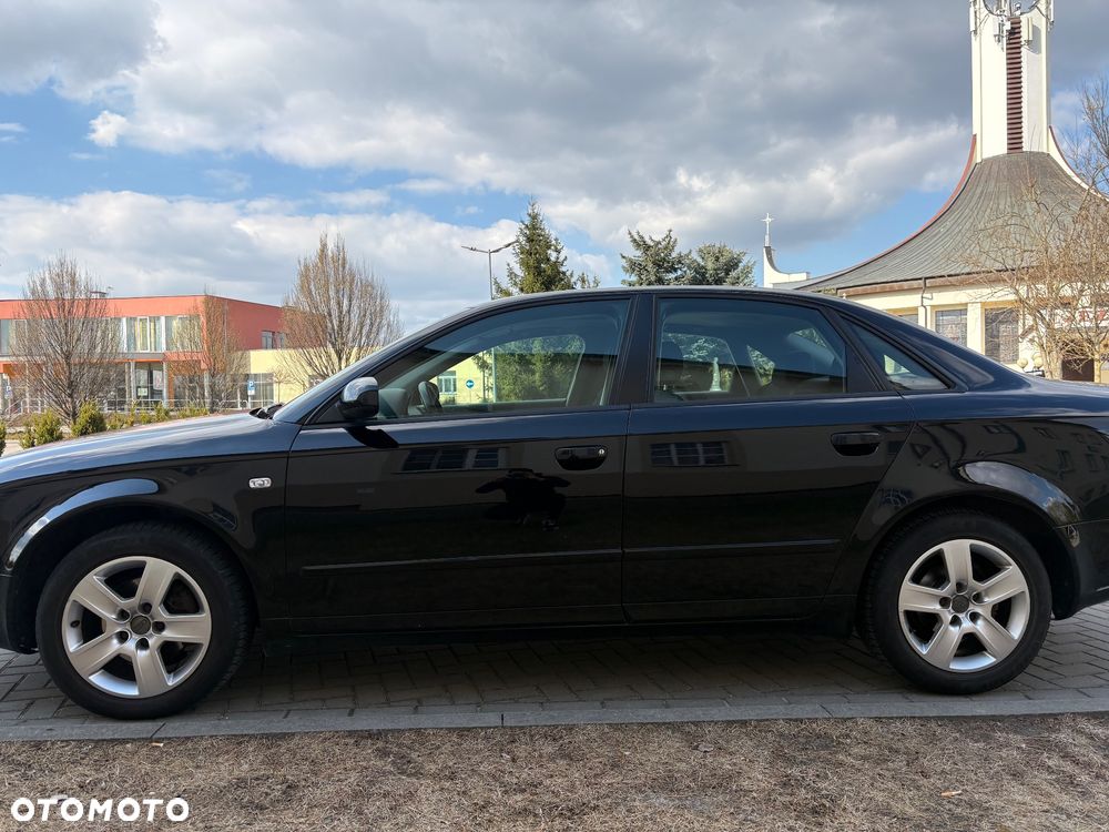 Audi A4 Limousine 2.0 TDI - 29