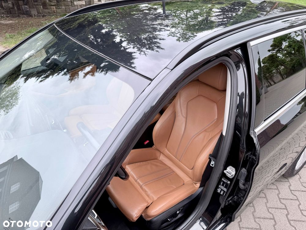 BMW Seria 5 525d Luxury Line - 23