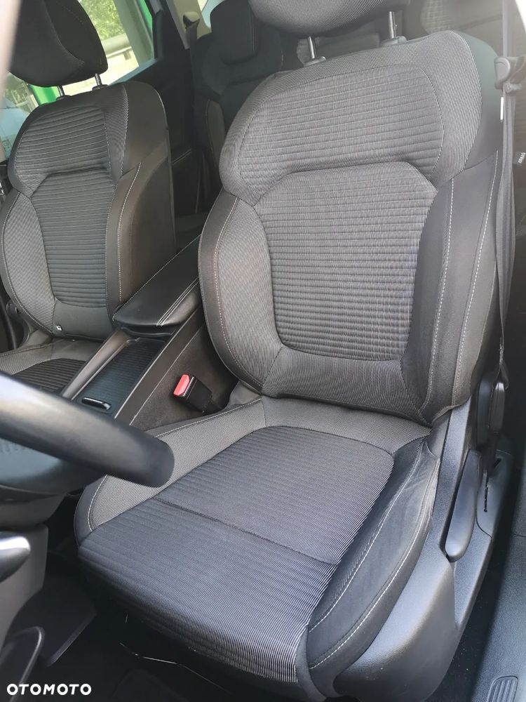 Renault Scenic BLUE dCi 120 BUSINESS EDITION - 19