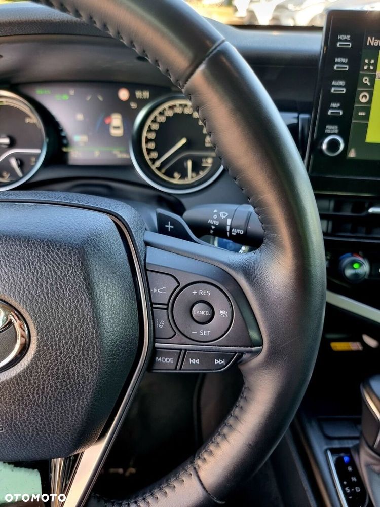 Toyota Camry 2.5 Hybrid Executive CVT - 14