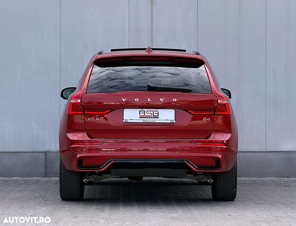 Volvo XC 60 B4 B Plus Dark - 8