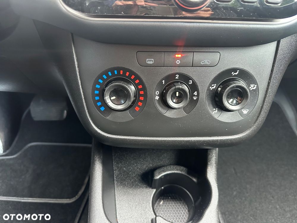 Fiat Punto Evo 1.4 8V Dynamic Dualogic - 11