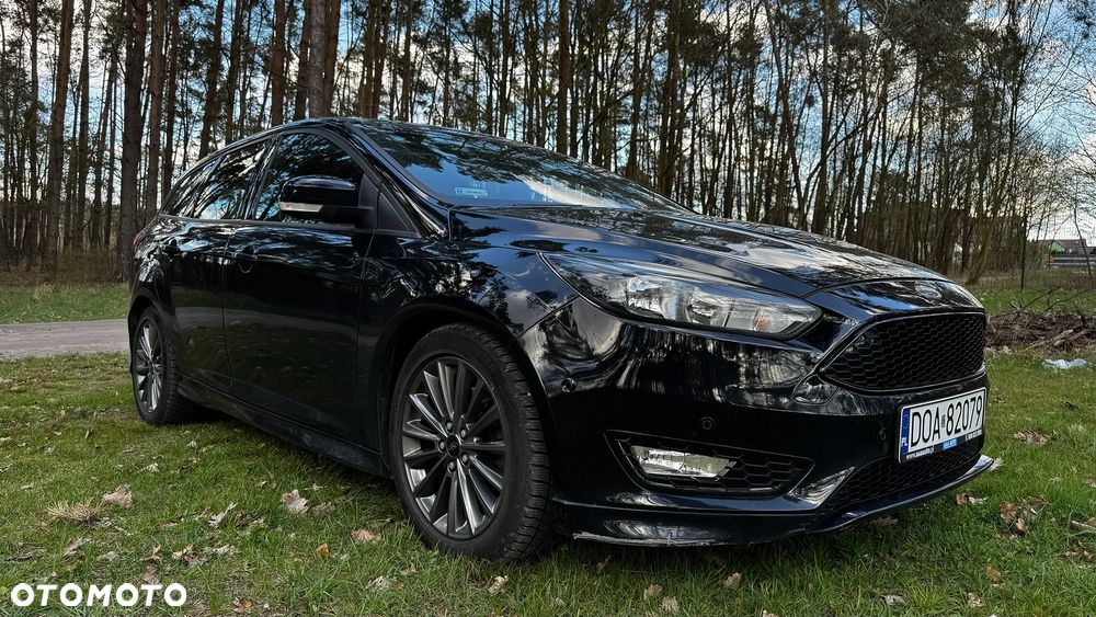 Ford Focus 2.0 TDCi ST-Line Black ASS PowerShift - 1