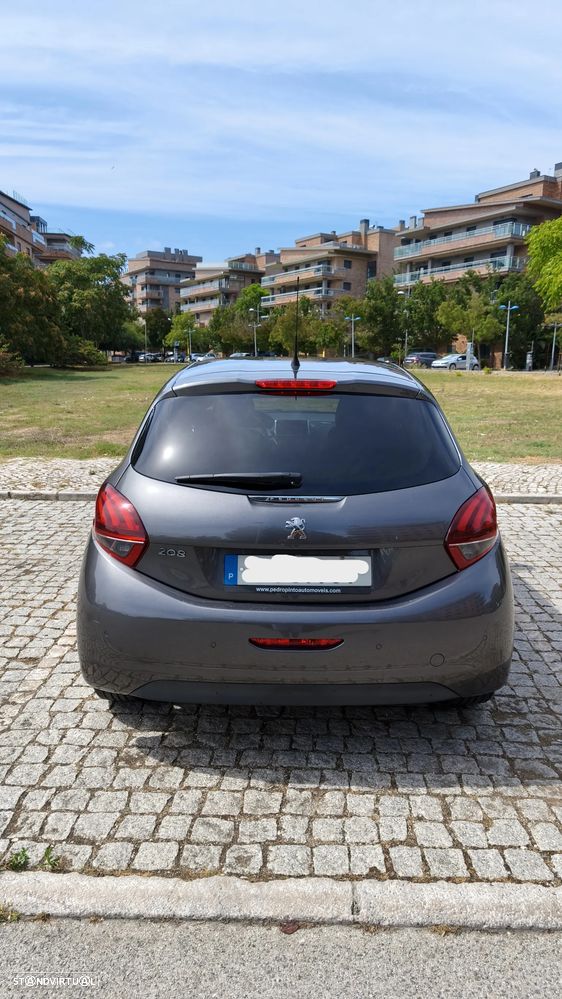 Peugeot 208 1.2 PureTech Style - 4