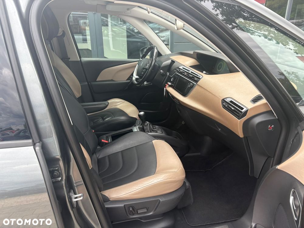 Citroën C4 Grand Picasso e-HDi 115 Attraction - 10
