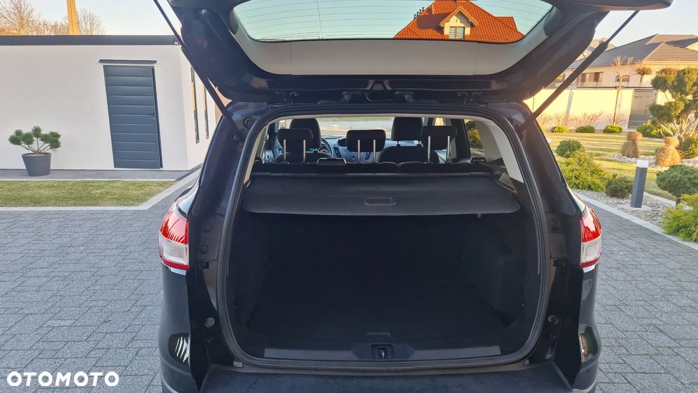 Ford Kuga 1.5 EcoBoost 2x4 Titanium - 31