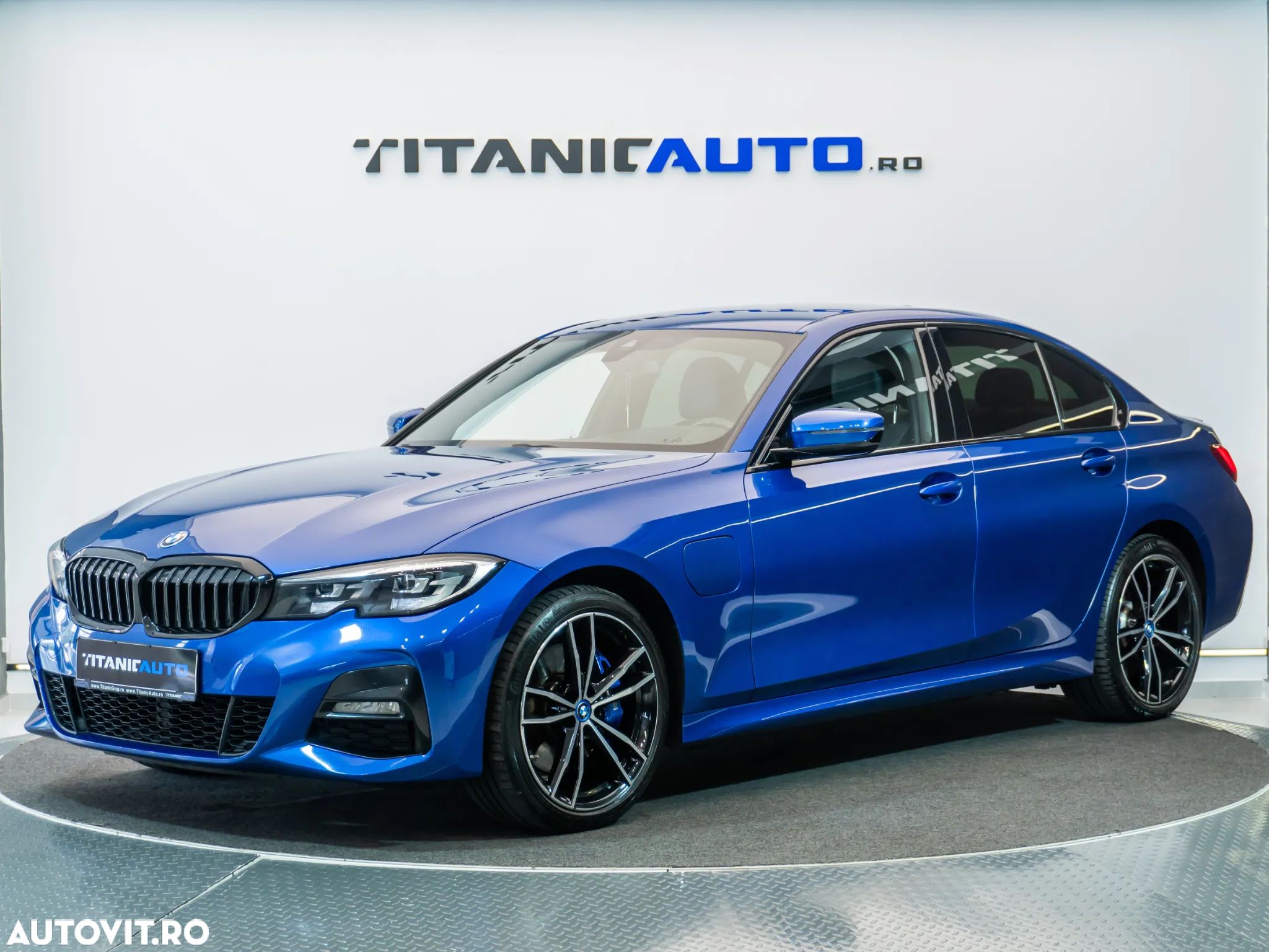BMW Seria 3 330e Aut. M Sport - 1