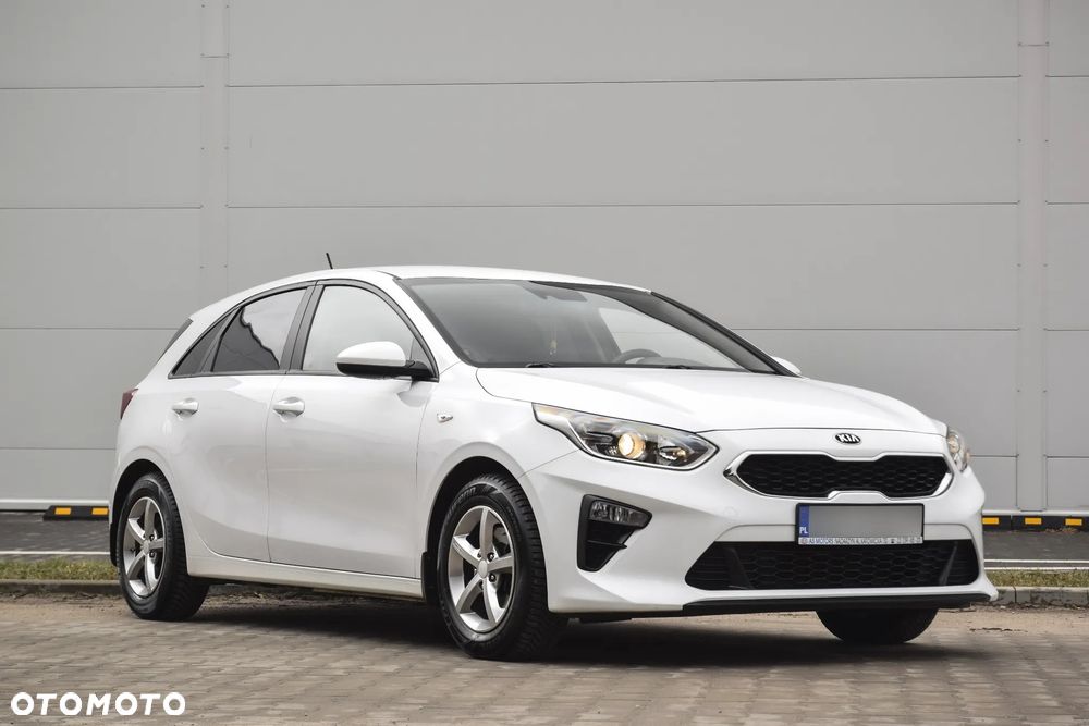 Kia Ceed 1.4 L - 8