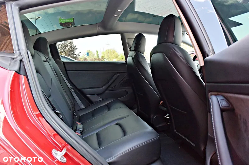 Tesla Model 3 Langstreckenbatterie Allradantrieb Dual Motor - 30